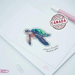 Pegatina de vinilo holográfica de tortuga marina hecha a mano, laminada, brillante o mate, troquelada, para portátiles, vasos, álbumes de recortes y regalos.