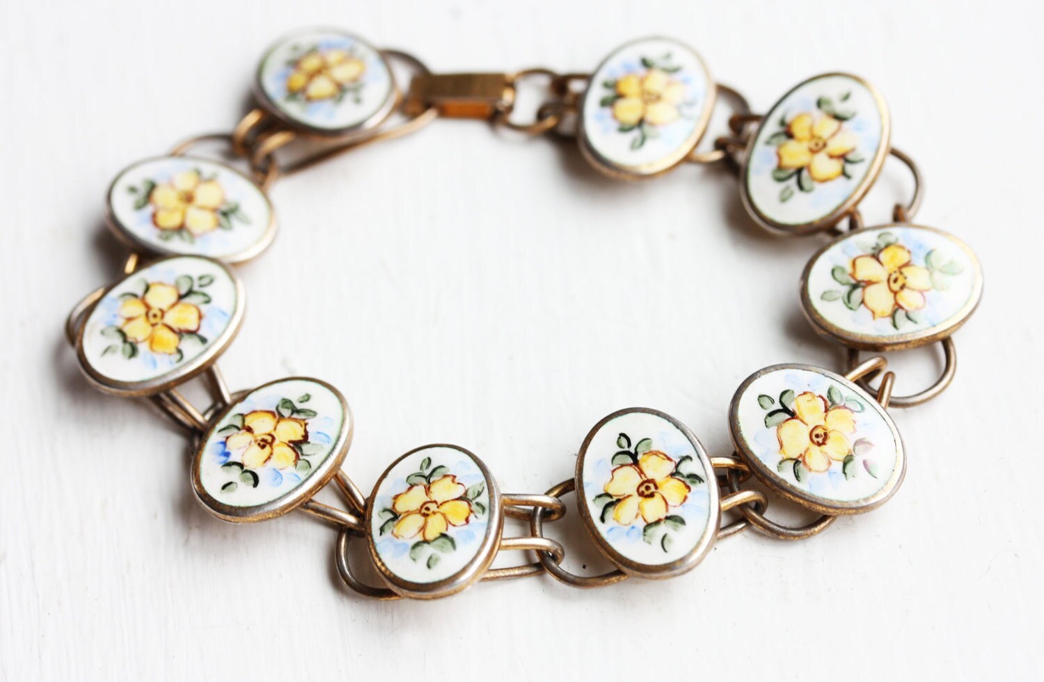 Enamel flower bracelet deals