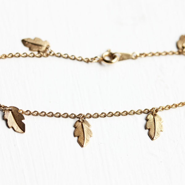 Leaf Chain Bracelet, Leaf Bracelet, Gold Charm Bracelet, Gold Chain Bracelet, Nature Bracelet, Organic Bracelet, Leaf Charm Bracelet, Chain