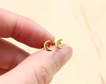 Moon Studs Gold, Small Moon Studs, Moon Earrings, Gold Moon Stud Earrings, Moon Jewelry, Moon Shaped Studs, Crescent Moon Studs, Gold Studs