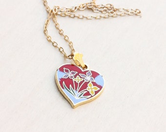 Collier de coeur de fleur rouge, collier de coeur, collier de fleur rouge, collier de coeur bleu, collier d’émail, collier de coeur d’émail, coeur d’or