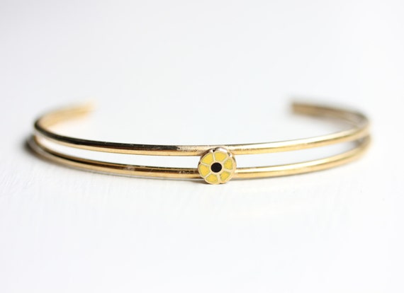 Daisy cuff best sale bracelet