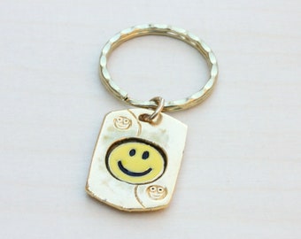 Smiley Face Keychain, Yellow Keychain, Smile Keychain, Smiley Face, Retro Keychain, Enamel Keychain, Gold Keychain, Face Keychain, Smiley