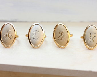 Siegelring Oval, Gold Siegelring, Siegelring Vintage, Initial Ring, Initial Siegelring, Monogramm Ring, f,g,h,n,p,r,w