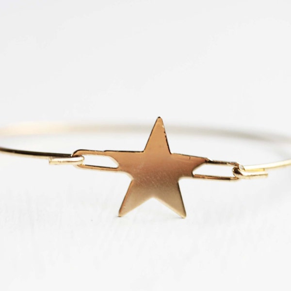 Gold Star Hook Bracelet