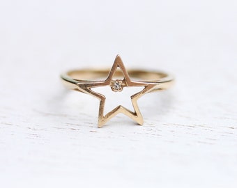 Star Ring Gold, Gold Star Ring, 14K Star Ring, Gold Diamond Ring, Diamond Ring, Star Shape Ring, Gold Ring, 14K Gold Ring, Size 5.75