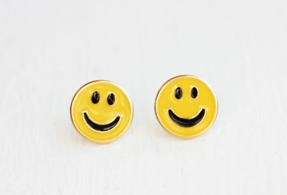 WESTWOOD smiley face studs