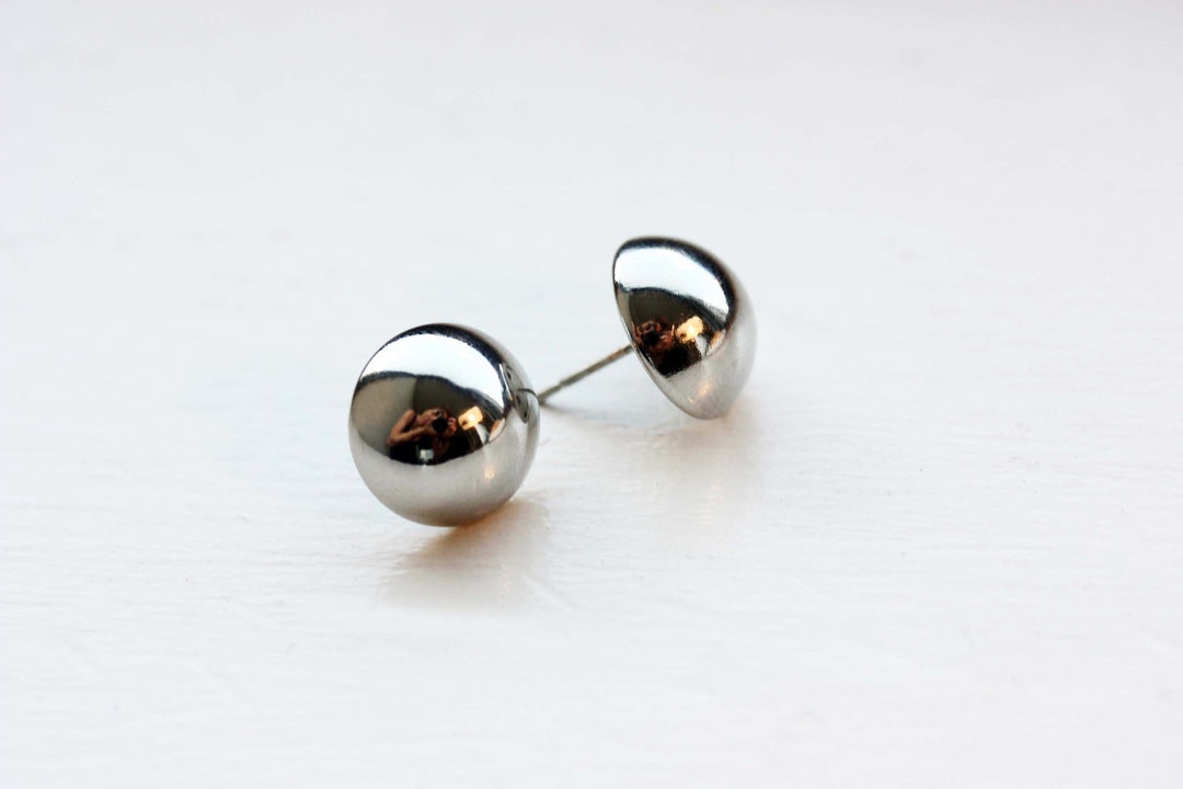 Round silver studs Outlet