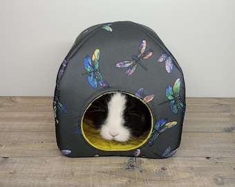 Cozy hideout for Guinea Pigs, Rabbits & Hedgehogs – Soft small pet bed and sleeping space, Cute cage accessories.