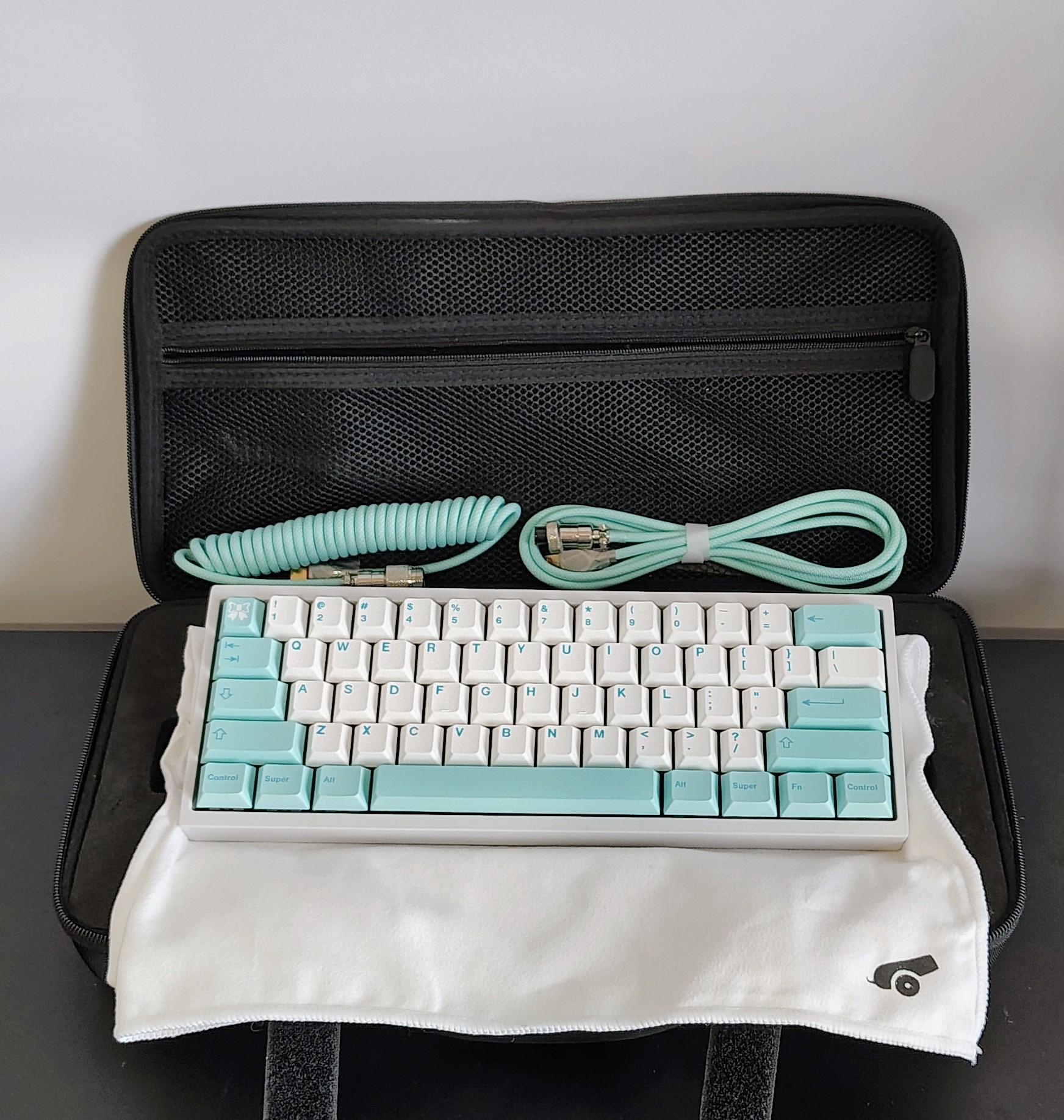 Cannon Keys Bakeneko60 Keyboard, Kailh Box Jade Switches, Blue