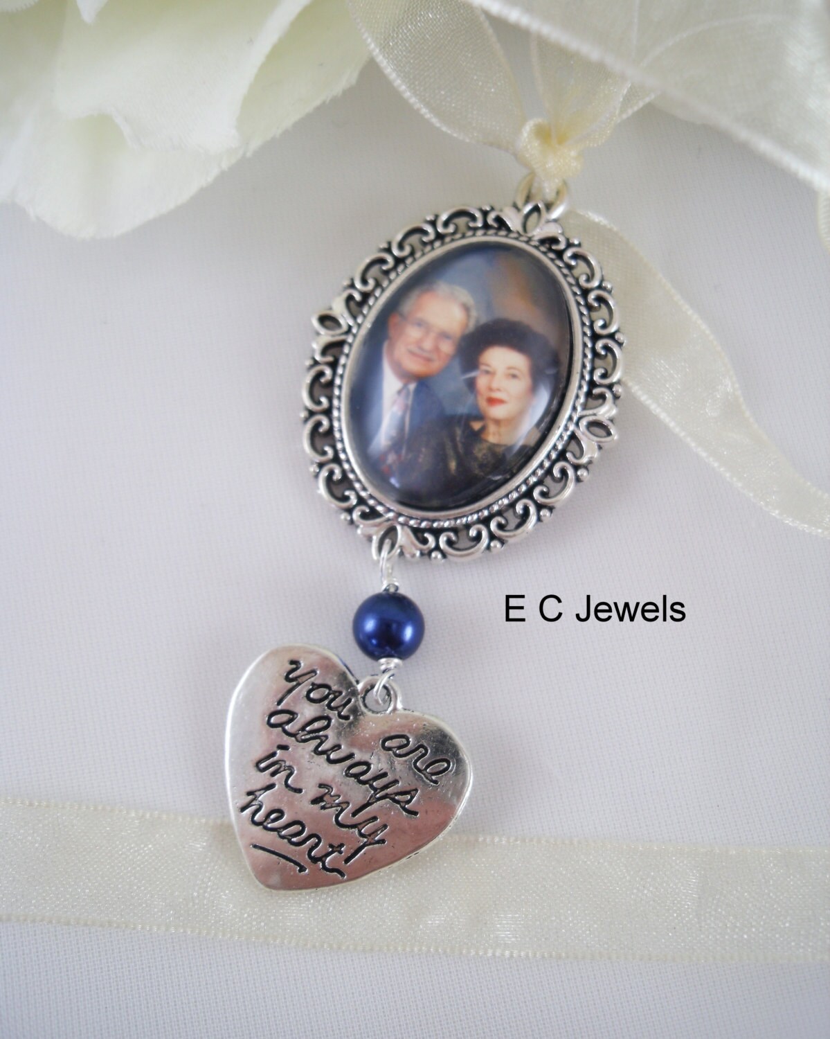 Custom Bouquet Charm with a Pearl Accent - Pick your color