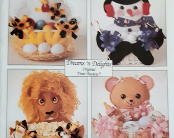 Vintage 90s McCalls 7641 UNCUT Dream 'n Delights Snowman, Lion Teddy Bear, Santa, Puppy and More Gift Baskets Craft Pattern