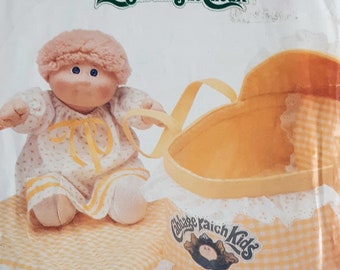 Vintage 80s Butterick 6661 Cabbage Patch Kids Bed Carrier, Blanket, Pillow Cover Craft Sewing Pattern