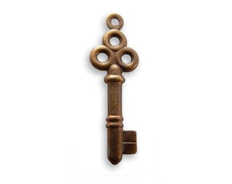 4 pieces brass key Charms by VINTAJ -  DP110