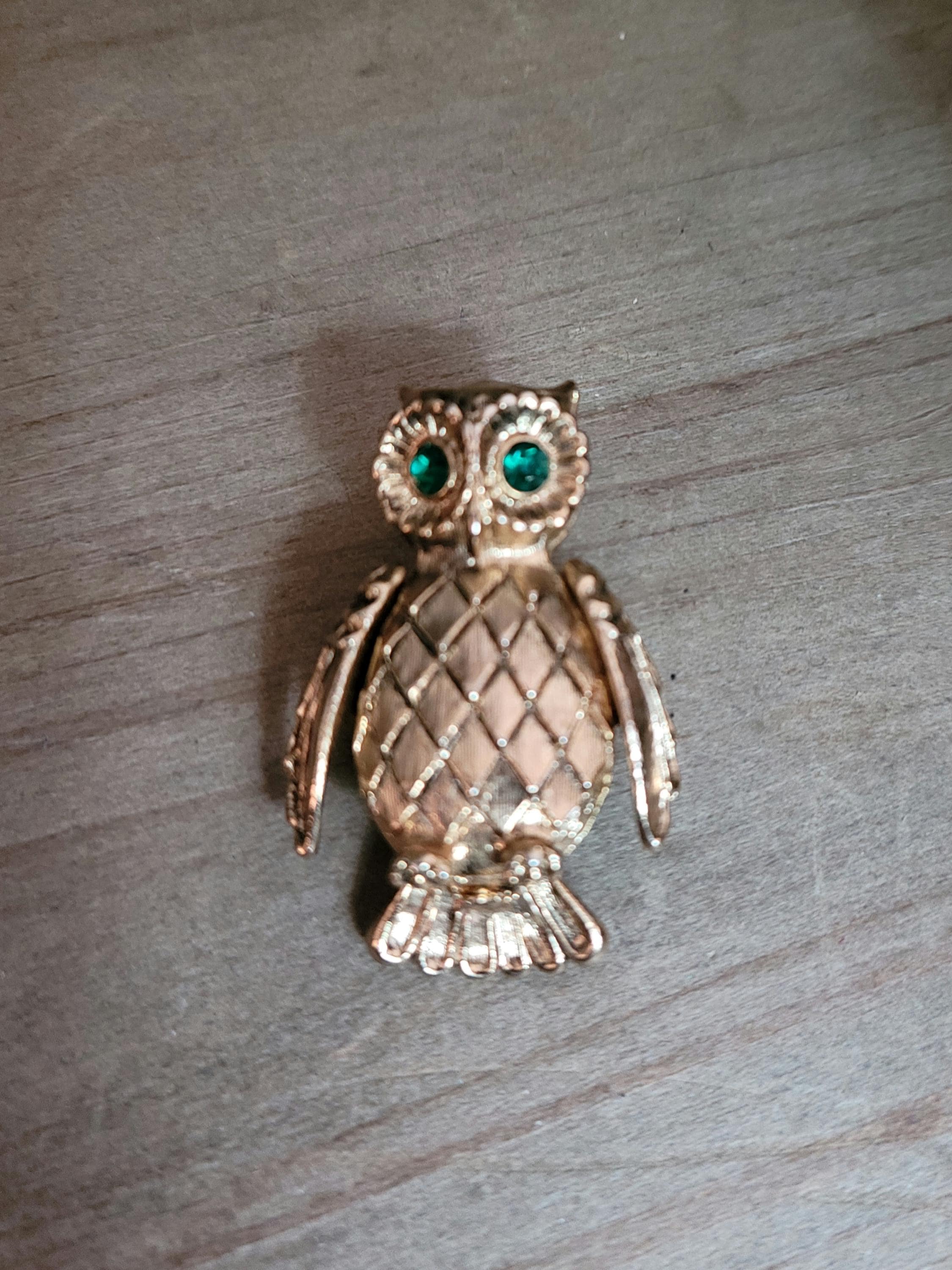 Owl Brooch with perfume