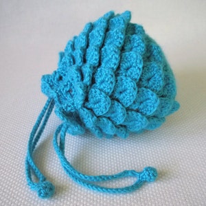 Crochet Purse Pattern: Wisteria Wristlet image 4