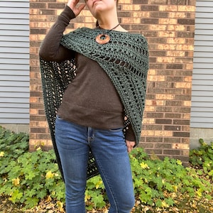 Crochet Shawl Pattern: Everest Shawl image 9