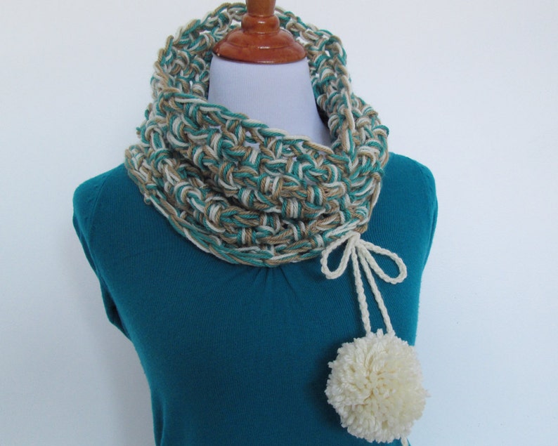 Crochet Cowl Pattern: Cheer Squad Cowl image 7