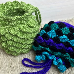 Crochet Purse Pattern: Wisteria Wristlet image 1