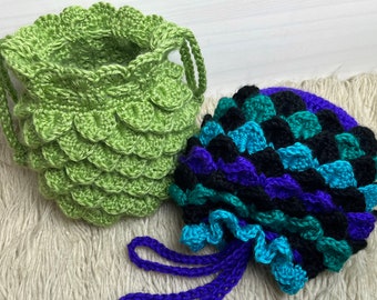 Crochet Purse Pattern: Wisteria Wristlet