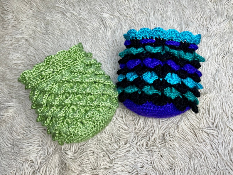 Crochet Purse Pattern: Wisteria Wristlet image 8