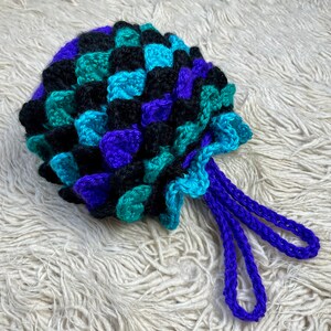 Crochet Purse Pattern: Wisteria Wristlet image 6