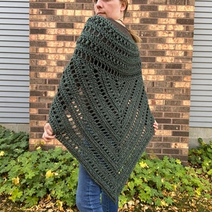 Crochet Shawl Pattern: Everest Shawl image 8