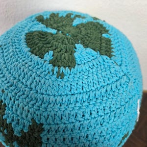 Urban Outfitters Crochet Knit Globe Pillow Smiley Earth Dorm Decor image 5