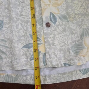 Camicia vintage Tommy Bahama 100% seta stile campeggio con stampa floreale tropicale, taglia L immagine 11