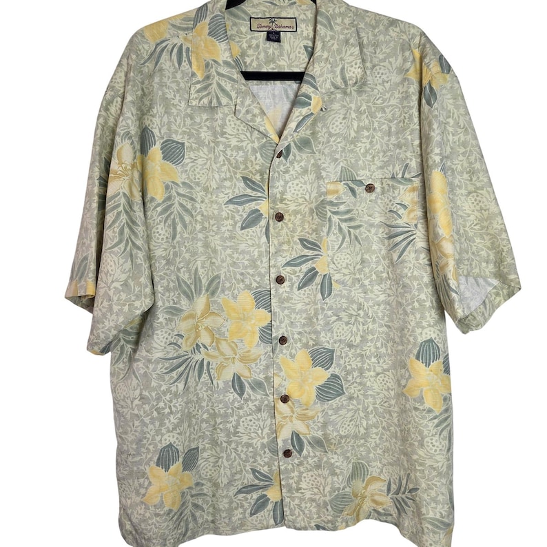Camicia vintage Tommy Bahama 100% seta stile campeggio con stampa floreale tropicale, taglia L immagine 1