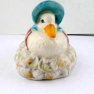 Beswick &quot;Jemima PUDDLEDUCK made a FEATHERED nest Vintage Beatrix Potter Figure  Bp-3c vintage model in fineCondition