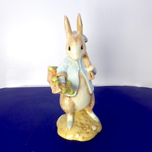 Beswick - PETER RABBIT GARDENING - Back-stamp BP10a