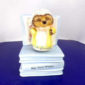 Beatrix Potter Beatrix Potter Mrs TIGGY WINKLE NUTDOSA från Border Fine Arts