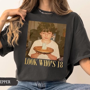 Personalized Vintage Photo 18th Birthday Shirt, Funny Look Who's 18 Tee, Turning 18 Celebration Party Outfit, Gift for Daughter from Mom