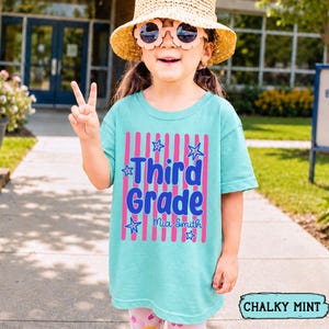 Custom Back to School Shirt for Girls, Retro Stripe Grade Level Shirt, First Day of School Tee, 1st Grade 2nd Grade Girl Tee, Kid Shirt bild 8
