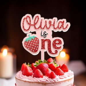 Adorno para tarta de primer cumpleaños personalizado con fresa, adorno para tarta de primer cumpleaños con bayas, decoración personalizada con nombre para el primer cumpleaños, decoración para fiesta de Sweet One imagen 1