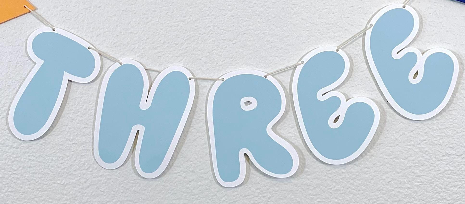 Bluey Keepy Uppy Milestone Garland – Personalized Name & Age