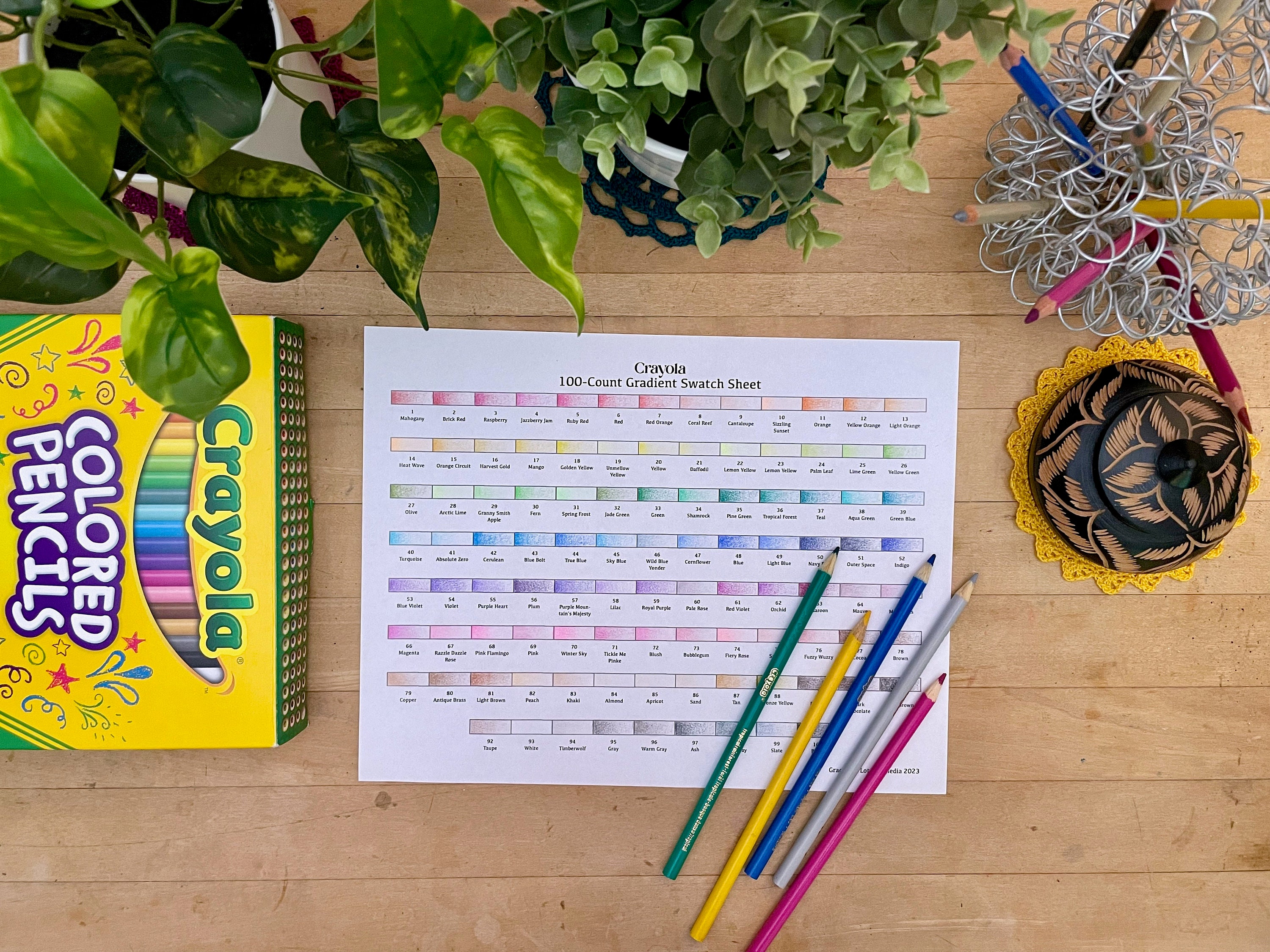 Crayola 100-count Gradient Swatch Sheet 