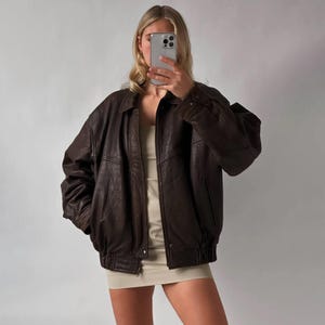 Blouson aviateur surdimensionné fait main pour femme en cuir d'agneau véritable doux Blouson décontracté décontracté en cuir marron pour femme Blouson en cuir