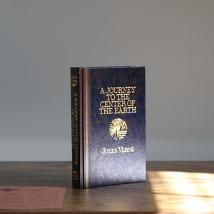 Journey to the Center of the Earth by Jules Verne (1992 Reader&#39;s Digest Edition)