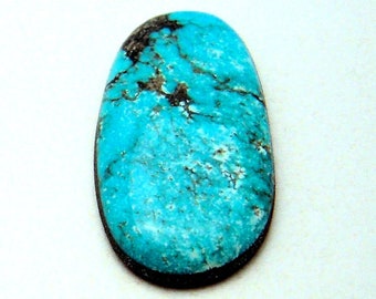 Gem Kingman Turquoise cabochon