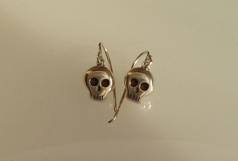Lethe Skull Earrings image 1