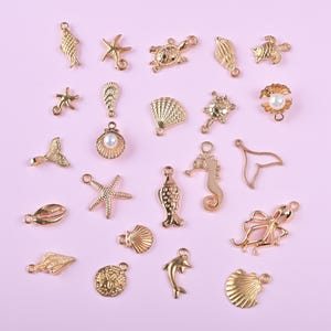 Individual Gold Ocean Charms – Nautical Sea Life Pendants for Charm Jewelry, Beach Themed Charms for DIY Necklace Bracelet Earrings Supplies