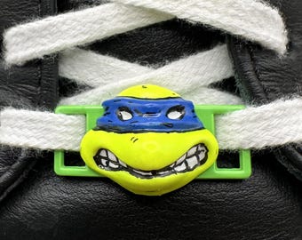 TMNT Ninja Turtles Leonardo Comic Style Shoelace Charms, Ninja Turtles charms, Leonardo shoe charm, TMNT Jewelry, Sneaker charm