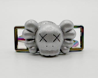 Aluminum gray Kaws lace locks, Kaws charm, Shoelace Kaws, Kaws shoe charm, Shoe Accessories, Sneaker Jewelry, Kaws Jewelry, Sneaker charms