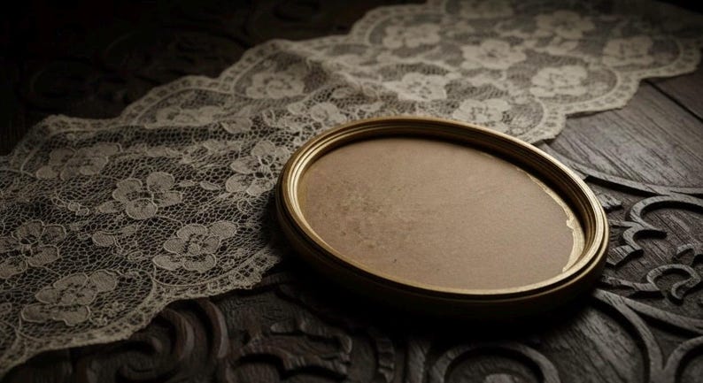 Großer Vintage Holzrahmen mit gotischem Porträt - Stimmungsvolle Dark Academia Wandkunst - Handgemaltes Dekor im antiken Stil - Geschenk für das viktorianische Zuhause Bild 12