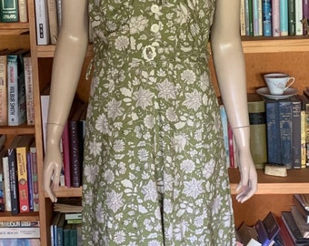 Swing Kittens, check this out. A fabulous swing dress made from an original 1940s  pattern /  WW11 /  forties / rayon / green floral / 40’s