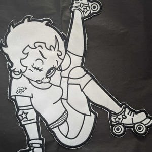 Extra Large Rollerskating Betty Boop Iron-On Patch – Embroidered Vintage Cartoon Badge