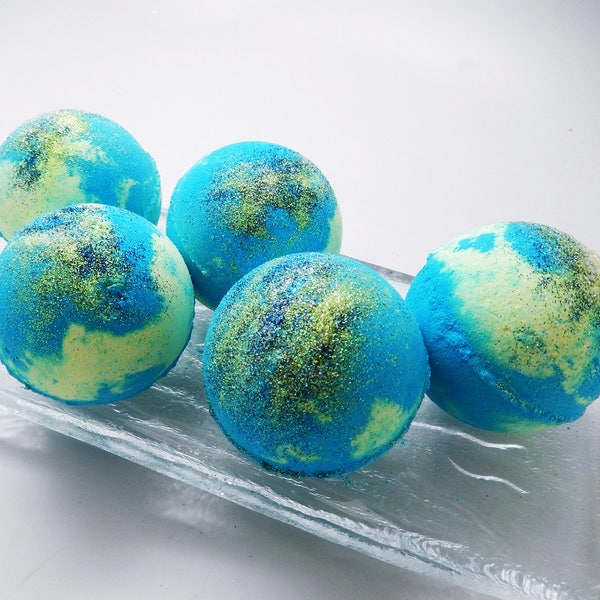 It's a Beautiful and Amazing Day Bath Bomb, over 4 ounces, Large Bath Bomb, Relaxing, Bubble Bath Bomb