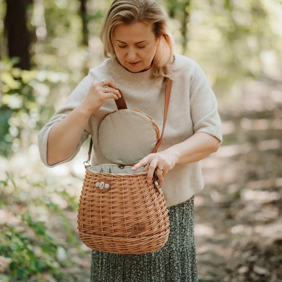 Handcrafted Woven rattan wicker wood Tan Backpack handbag vintage Vintage Filipino Rattan Woven Brown Wicker Wood Gathering  main image 3